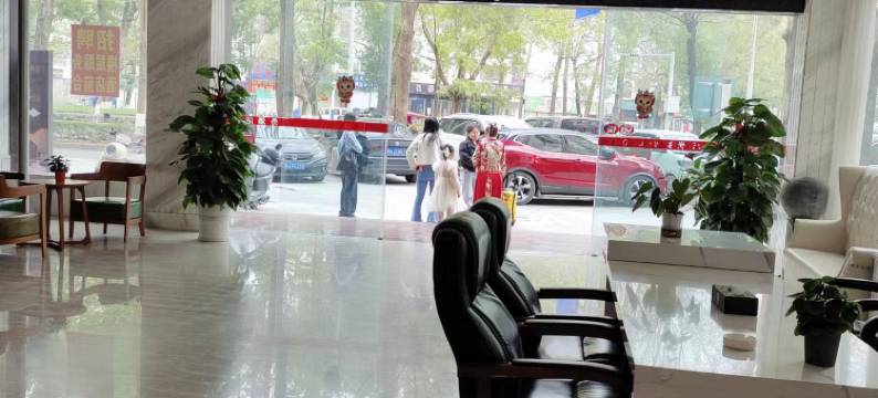 三联商务酒店(贺州学院店)图片