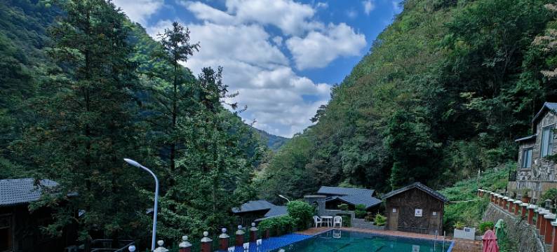 安吉九龙峡度假村图片