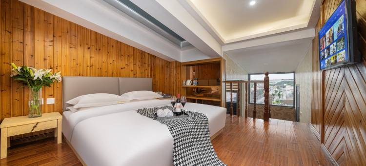 景阑雅庭电竞酒店(金华高铁站金华教育学院店)图片