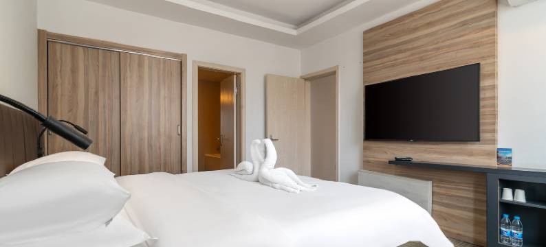 安适商旅酒店(上海火车站江宁路地铁站店)图片