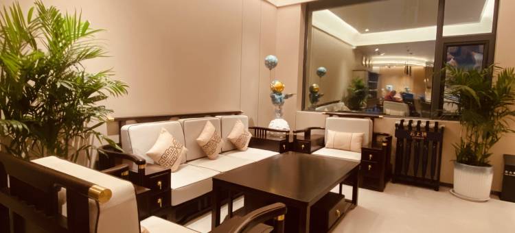 若尔盖云上玥星空智控民宿酒店图片