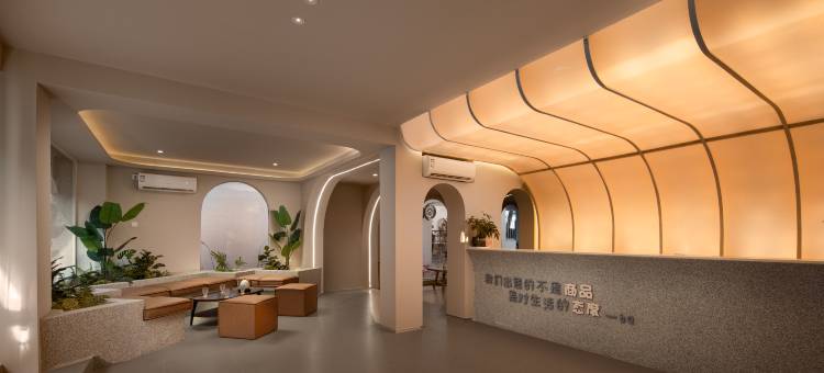三亚月光海豚设计师海景艺宿图片