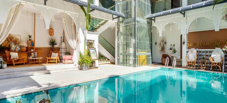 西双版纳天美殊轻奢酒店(告庄西双景星光夜市店)图片