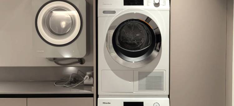 欢漫酒店(芒市机场芒市广场店)图片