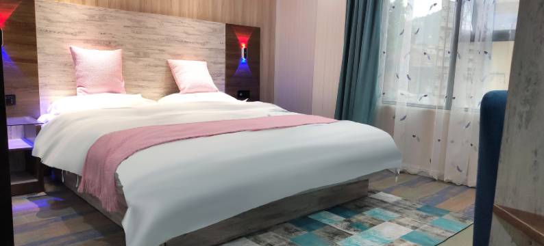 柳州苏光之城酒店(西江金泰美食城店)图片