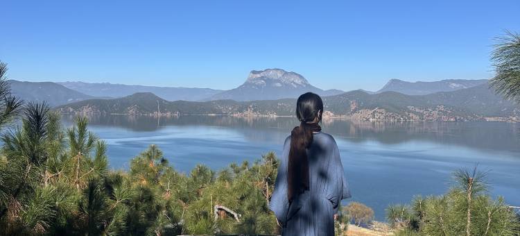 泸沽湖且曼·入影松半山酒店图片