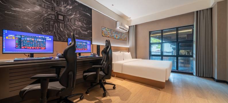 ReMAX热麦电竞酒店(北仑银泰新大路店)图片