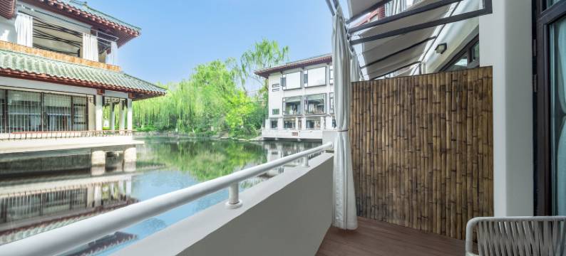 尚泉历舍第一泉(趵突泉店)图片