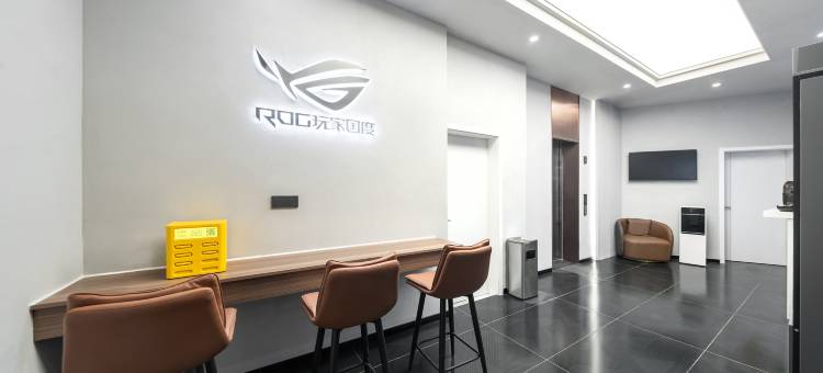 艾特摩高电竞酒店(新城市广场龙江地铁站店)图片