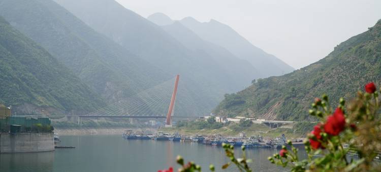 宜昌兴山今朝客栈(东风文化广场店)图片