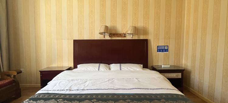 德钦藏东聚龙酒店图片