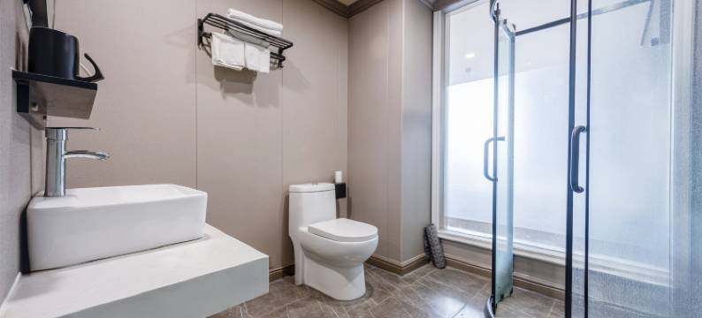 小鹿辰客酒店(广州技术师范大学白云学院店)图片