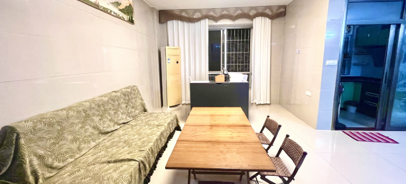 湛江有家青旅(银地上悦广场店)图片