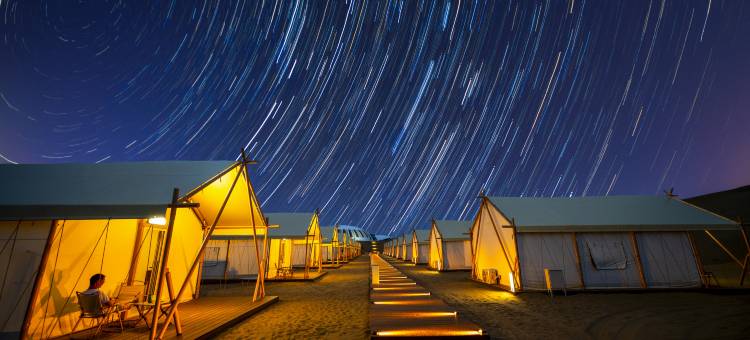 响沙湾悦沙岛帐篷营地图片