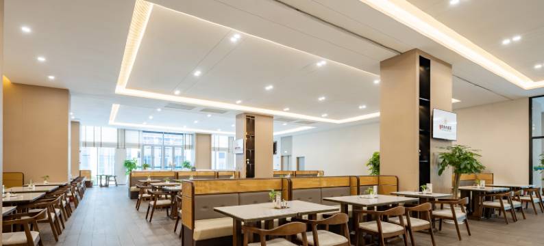 在驿东安大酒店(成都东安湖公园大运会体育中心店)图片