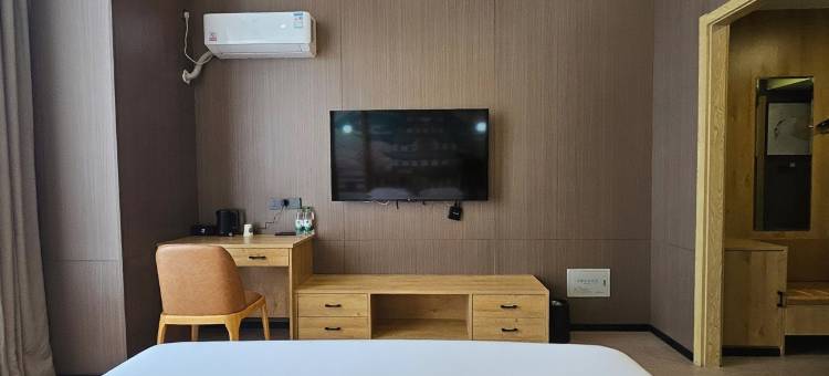 锐思特酒店(通辽民族大学店)图片