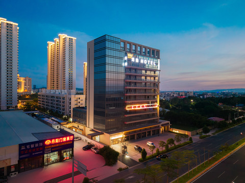 光逸潮居┃Tyndall Hotel•揽城观景设计酒店(汕头宝能新都荟店)