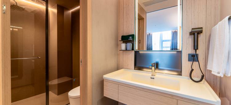 欢朵•云屿丨DREAMWORLD•SERENITY艺术酒店(南昌西站国博地铁站店)图片