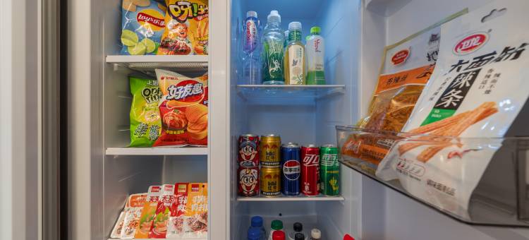 IDJ爱电竞酒店(青岛栈桥火车站金茂湾店)图片