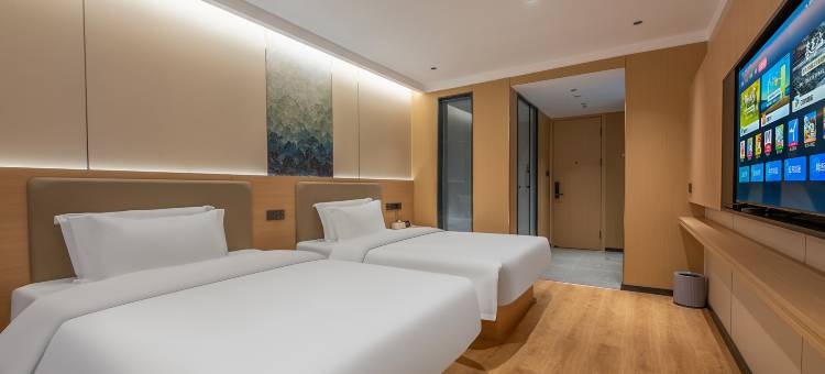 诚沣酒店(河北师范大学汇华学院店)图片