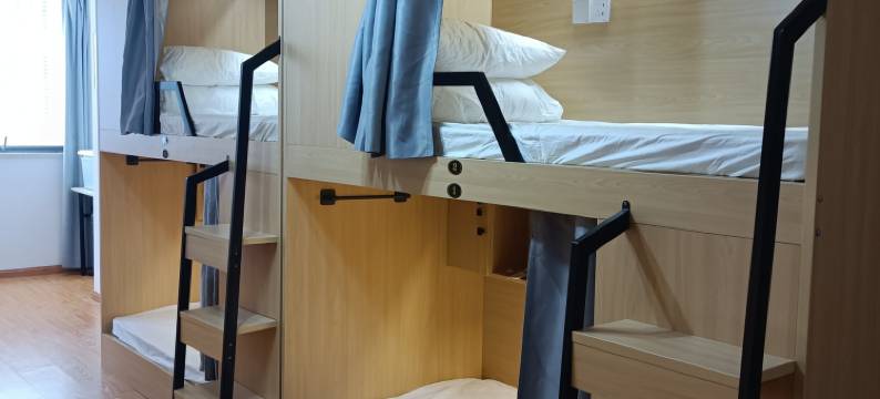 蓝湾拾光青年旅舍(中澳友谊花园万达广场店)图片