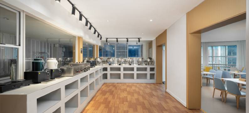 云悦酒店(南宁广西大学鲁班路地铁站店)图片