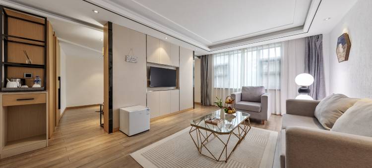 弥勒半岛温泉酒店(湖泉生态园红河水乡店)图片