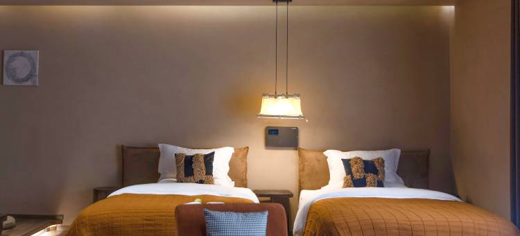 香格里拉无夏而立设计师民宿(独克宗古城店)图片