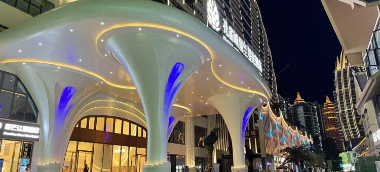 溪盼高空江景美宿图片