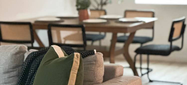 近罗兰岗波莫纳商务两房两卫公寓(near rowland heights pomona 2 bedroom &2 bath Apt)图片