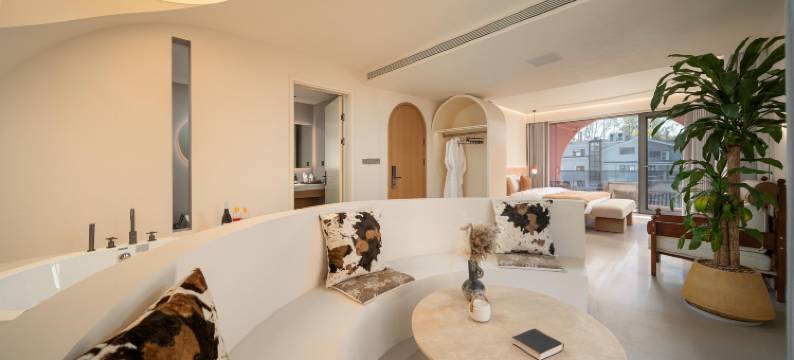 云起时·近山邻水LuxuryNook环山观景绿意庭景美院(仙都景区店)图片