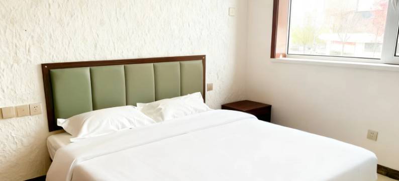 昆仑龍庭之家青旅(兰州高铁西站店)图片