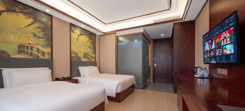 亚曼轻奢酒店(木雕城五马塘夜市店)图片