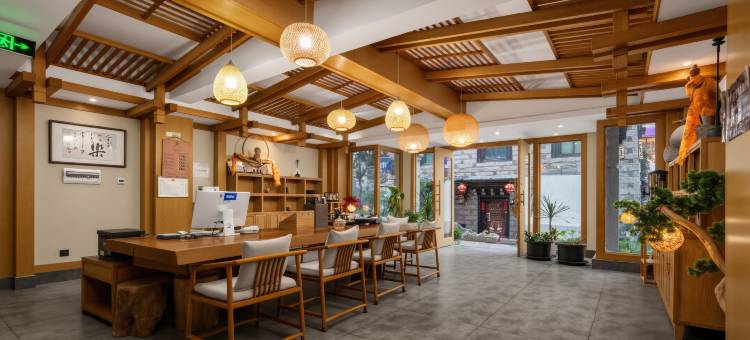 柏悦.山居酒店(香格里拉镇稻城亚丁景区店)图片