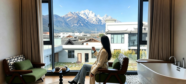 玉雪逸境·日照金山|雪山观景美宿(白沙古镇店)图片