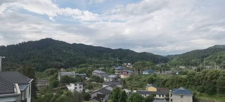 井冈山山地人家风情小院图片