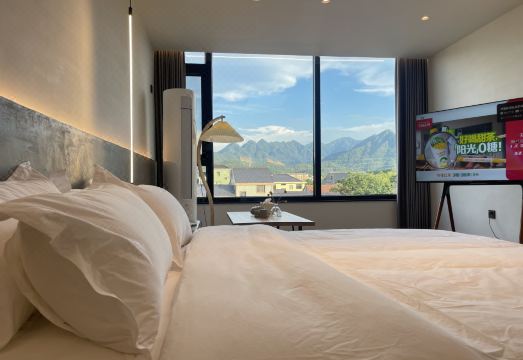 桐庐乐土望山·山野溯溪美宿