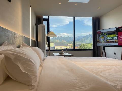 桐庐乐土望山·山野溯溪美宿