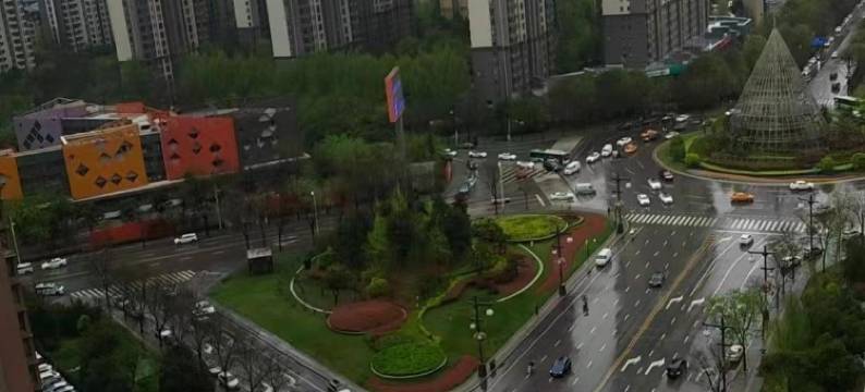 普兰尼·H水晶公寓(曲江汉华城店)图片