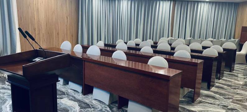 猫栈尊享酒店(麻城北站店)图片