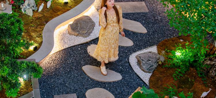 归隐拾光·Holiday Villa影音智享度假美宿(楚雄彝人古镇景区店)图片