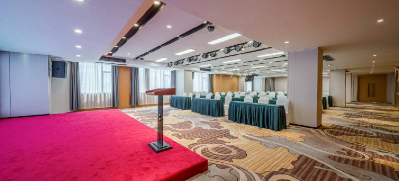 麦尔顿酒店(青秀万达南湖公园店)图片