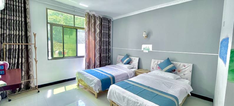 四而楼山庄图片