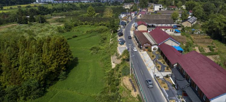 拾月时光环山观景团建轰趴休闲度假山宿(宁国皖南川藏线店)图片