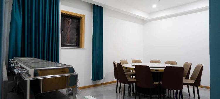 都市118精选酒店(北郊大学城景家堡地铁站店)图片