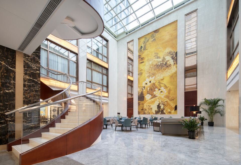 Madison Hotel Shanghai Hongqiao HubHotel Overview