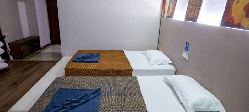 罗平金谷泰佳SPA酒店图片