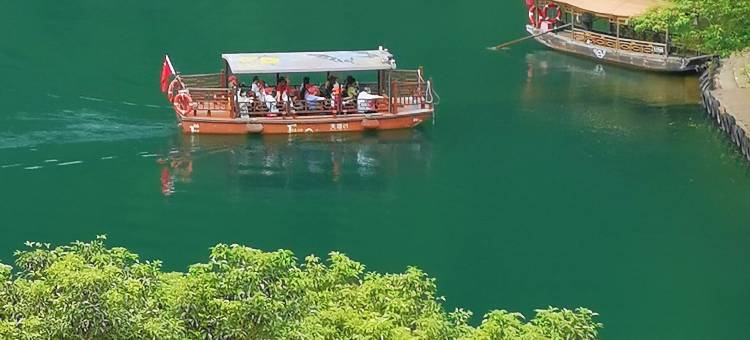 格莱美假日酒店(鼎湖山站店)图片