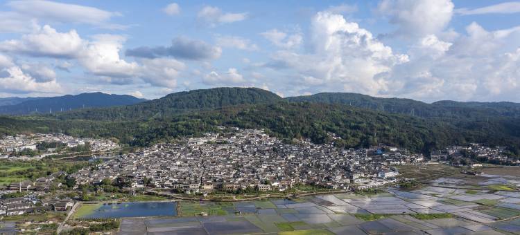 腾冲·山屿居|沉浸式影音·火山温泉观景设计师美宿(和顺古镇店)图片
