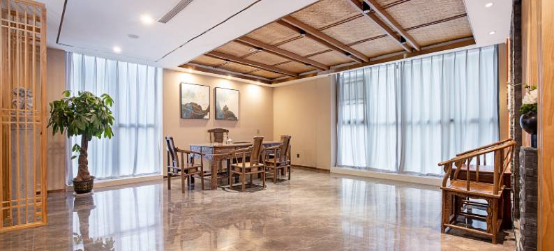 艺龙瑞云酒店(濮阳龙城广场市政府店)图片